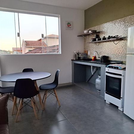 Pousada Chapéu de Sol, 400 metros da Praia, no centro, com estacionamento Ilha Comprida Exterior foto