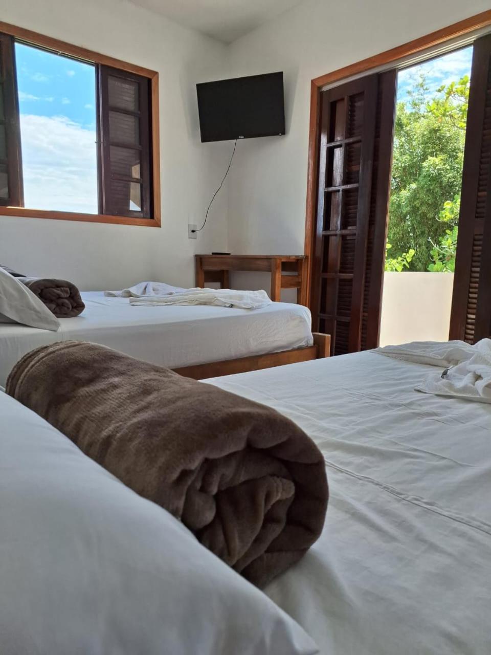 Pousada Chapéu de Sol, 400 metros da Praia, no centro, com estacionamento Ilha Comprida Exterior foto