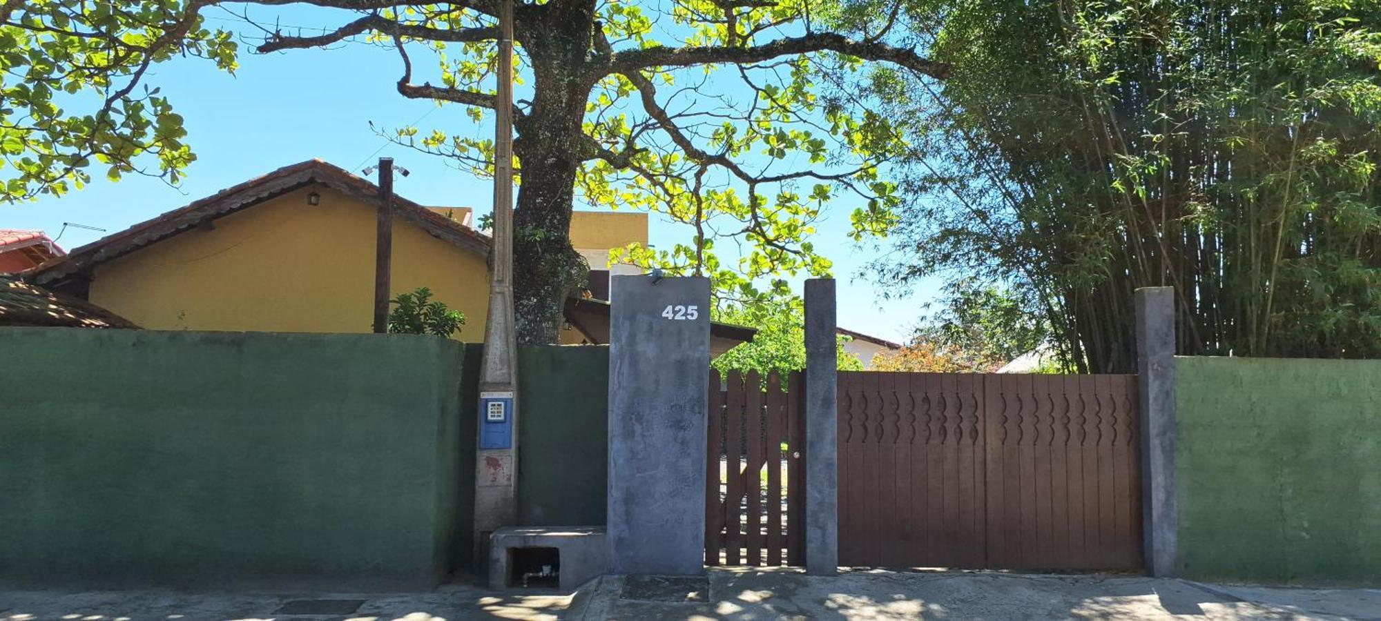 Pousada Chapéu de Sol, 400 metros da Praia, no centro, com estacionamento Ilha Comprida Exterior foto