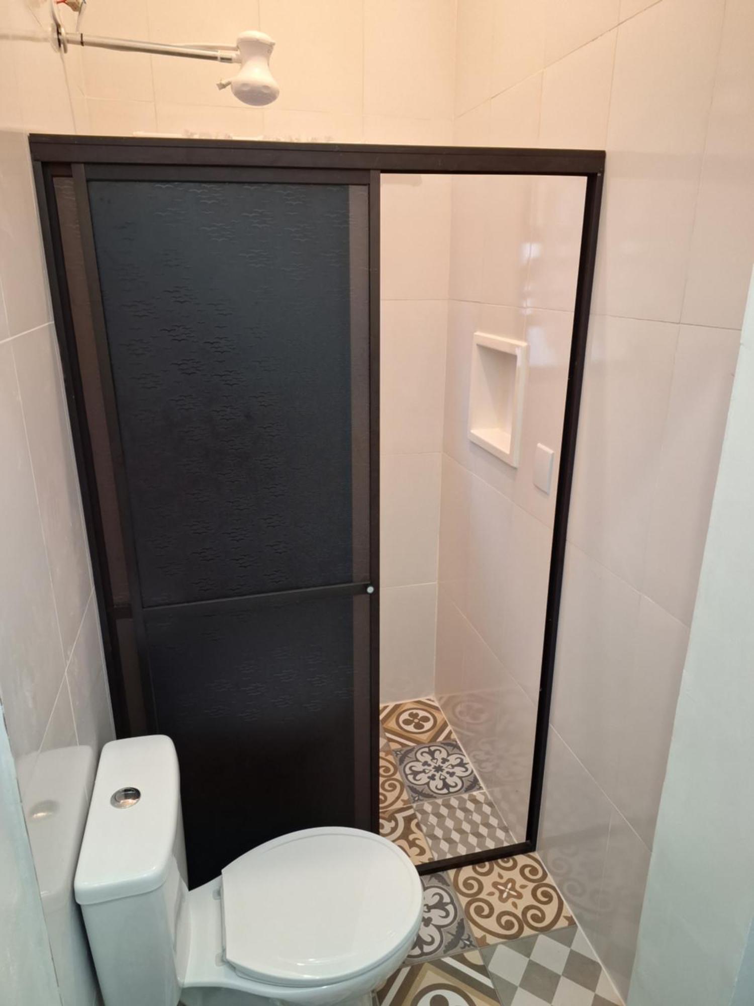 Pousada Chapéu de Sol, 400 metros da Praia, no centro, com estacionamento Ilha Comprida Exterior foto